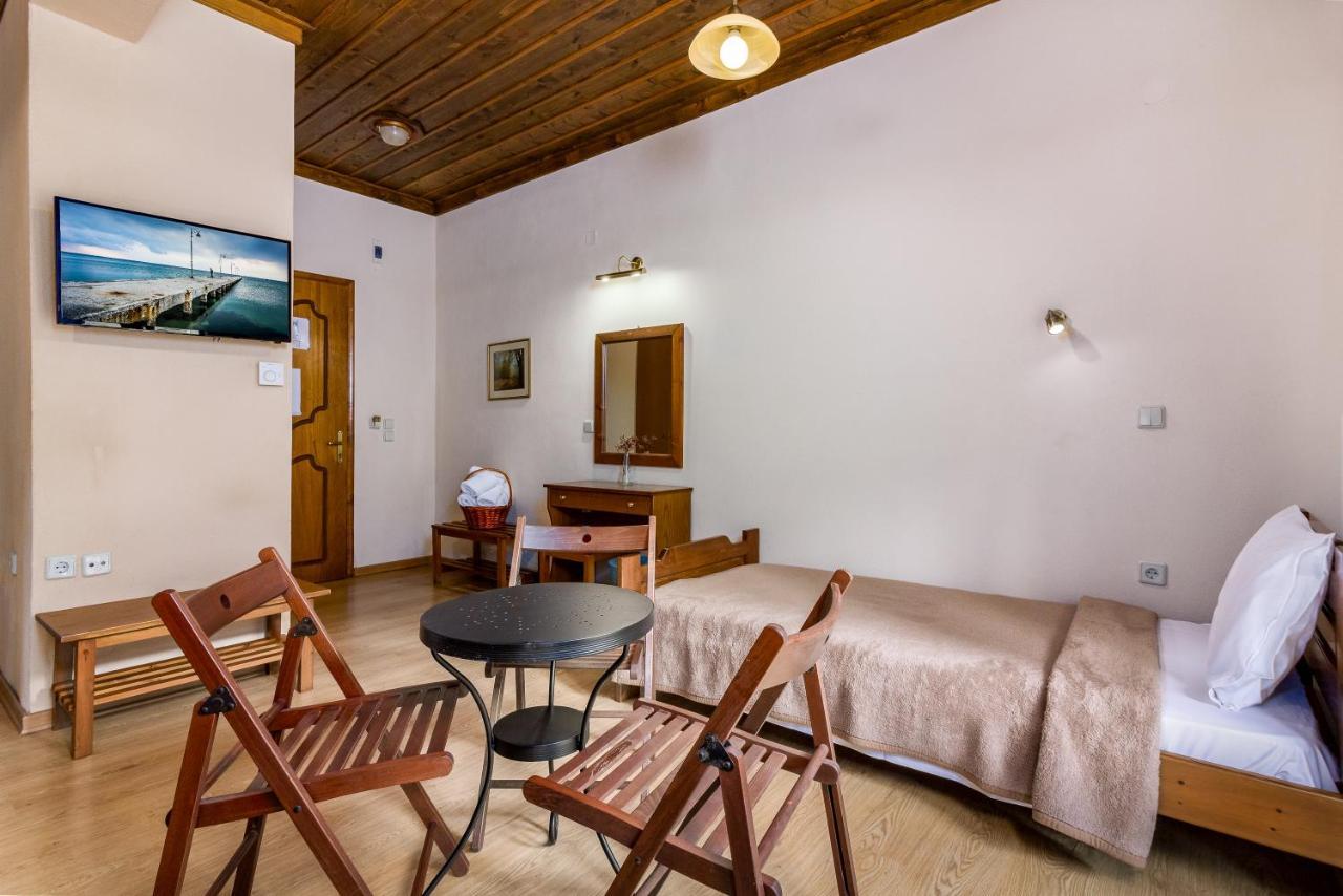 Stournareika Zampakas Hotel Panorama מראה חיצוני תמונה